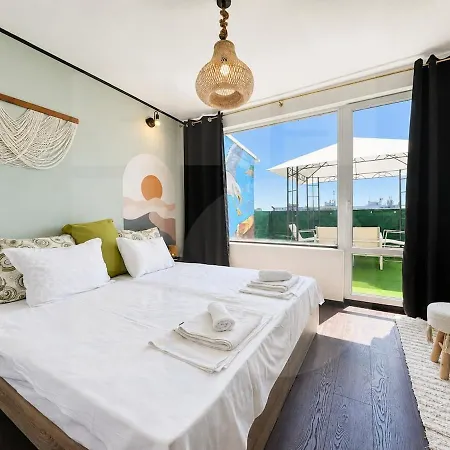 1br Rooftop Cityscape דירה